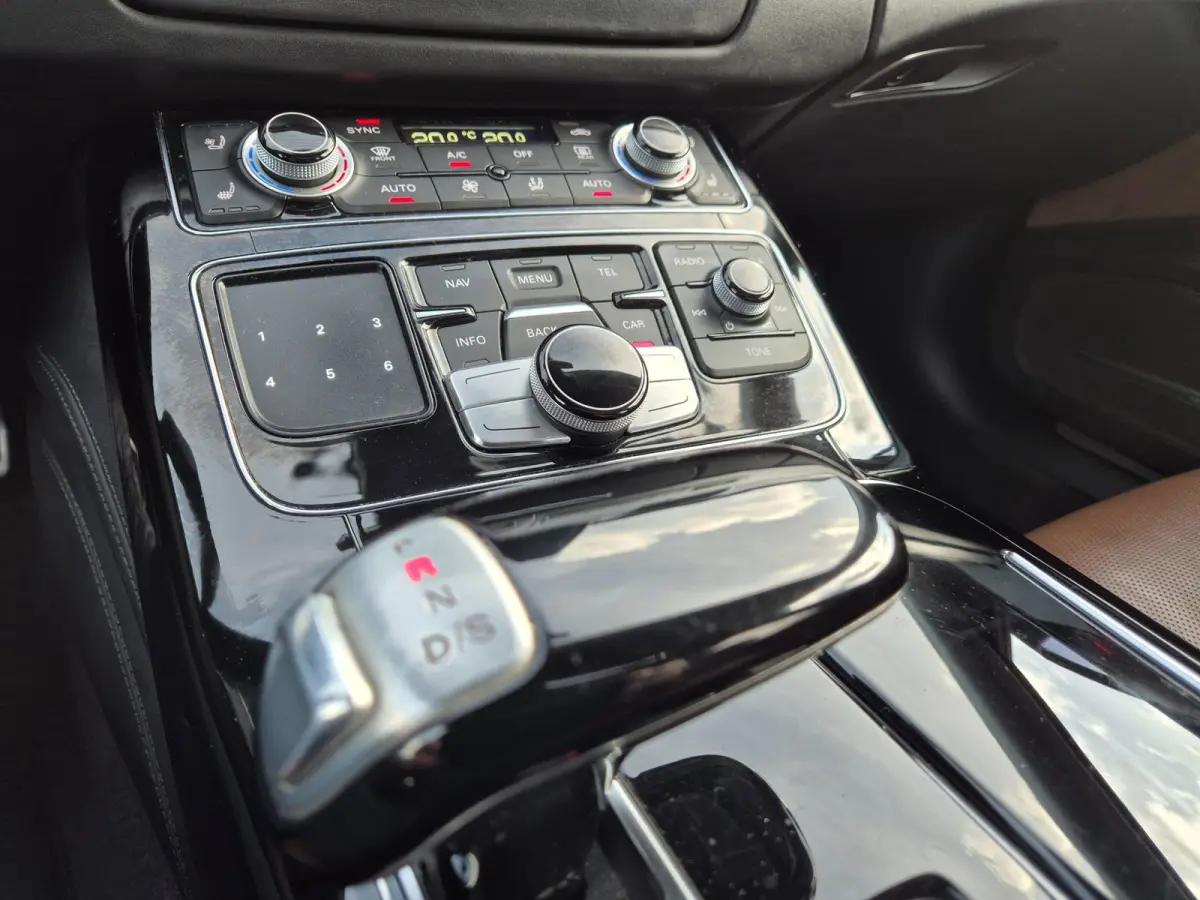 4.0 TFSI Plus Quattro Pro Line+ 605pk - Keramisch - Massagestoelen - HuD - Camera - Rijklaar