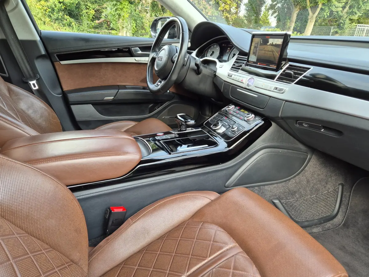 4.0 TFSI Plus Quattro Pro Line+ 605pk - Keramisch - Massagestoelen - HuD - Camera - Rijklaar