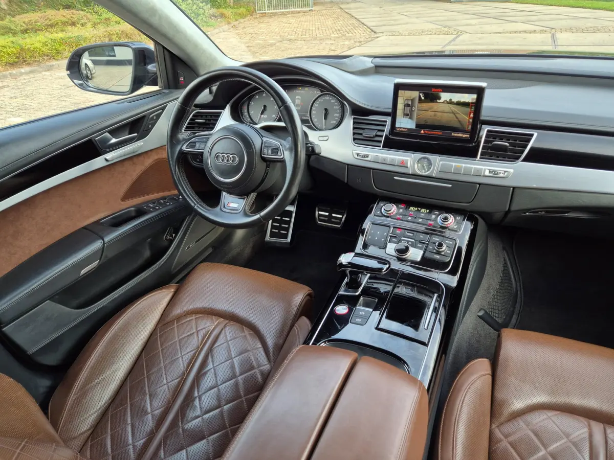 4.0 TFSI Plus Quattro Pro Line+ 605pk - Keramisch - Massagestoelen - HuD - Camera - Rijklaar