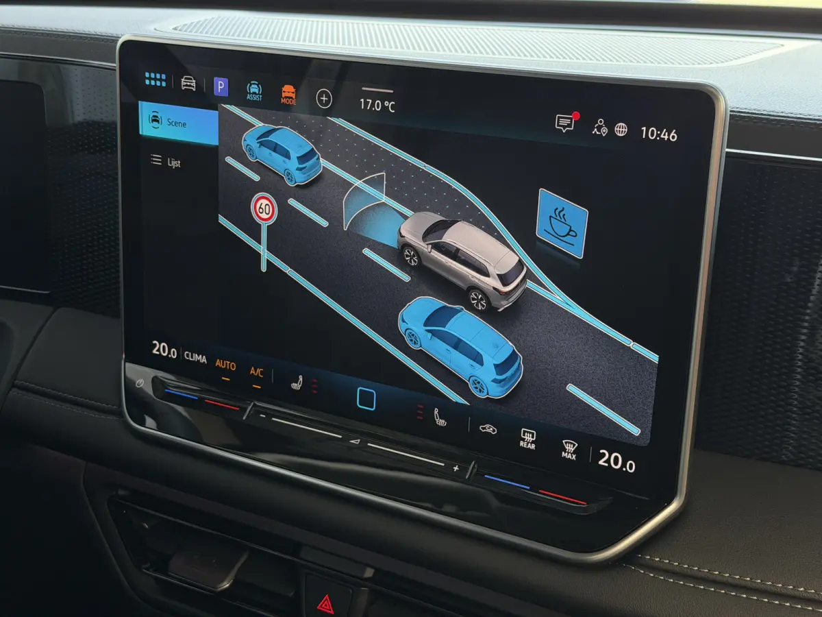 1.5 eHYBRID TREKHAAK PANORAMA STOEL/STUUR VERW CAMERA ELEK.KLEP PHEV PLUG IN HYBRID