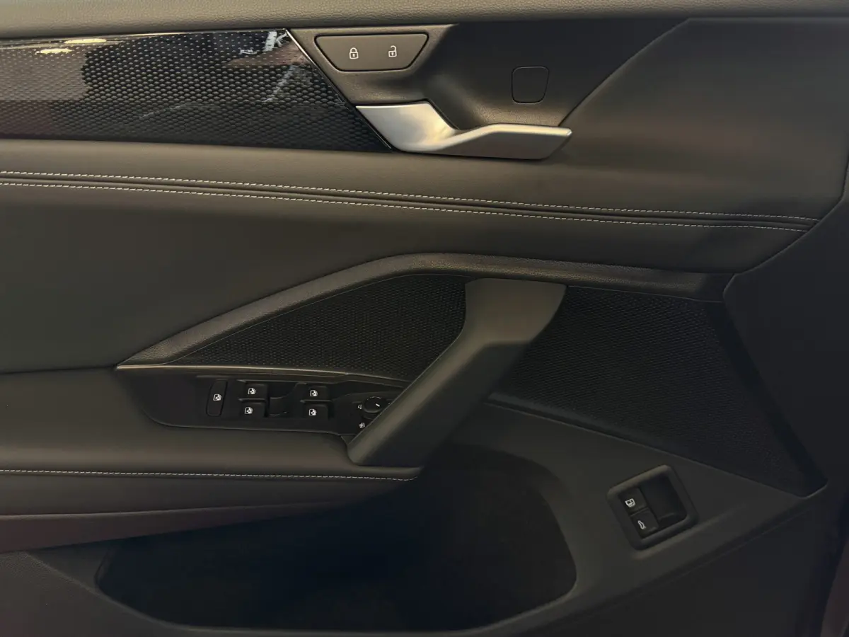 1.5 eHYBRID TREKHAAK PANORAMA STOEL/STUUR VERW CAMERA ELEK.KLEP PHEV PLUG IN HYBRID