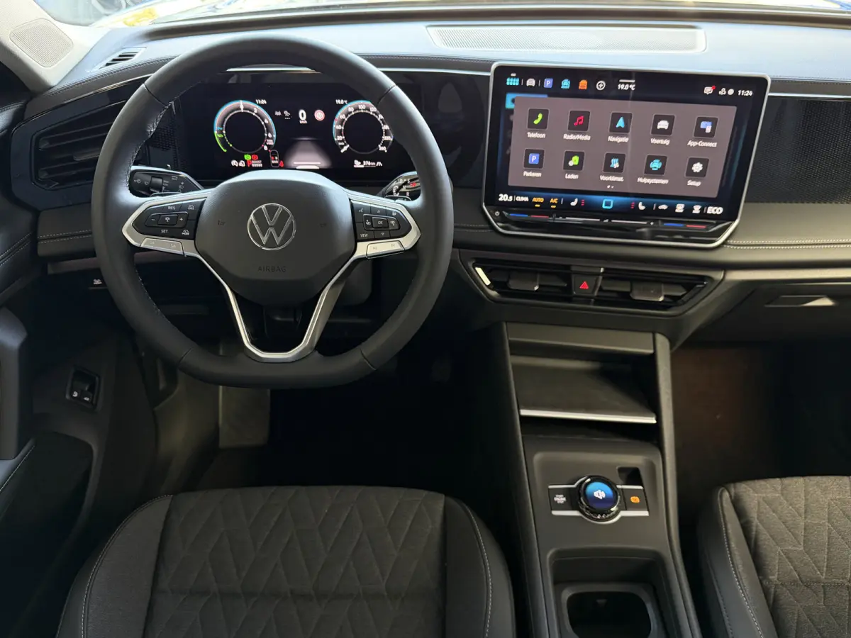 1.5 eHYBRID TREKHAAK PANORAMA STOEL/STUUR VERW CAMERA ELEK.KLEP PHEV PLUG IN HYBRID