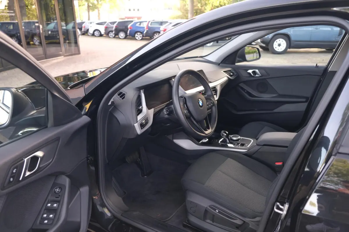 118i EDE Corporate Lease M Sport|RIJKLAAR!|Carplay|AndroidAuto|PDC|CLIMA|CRUISE