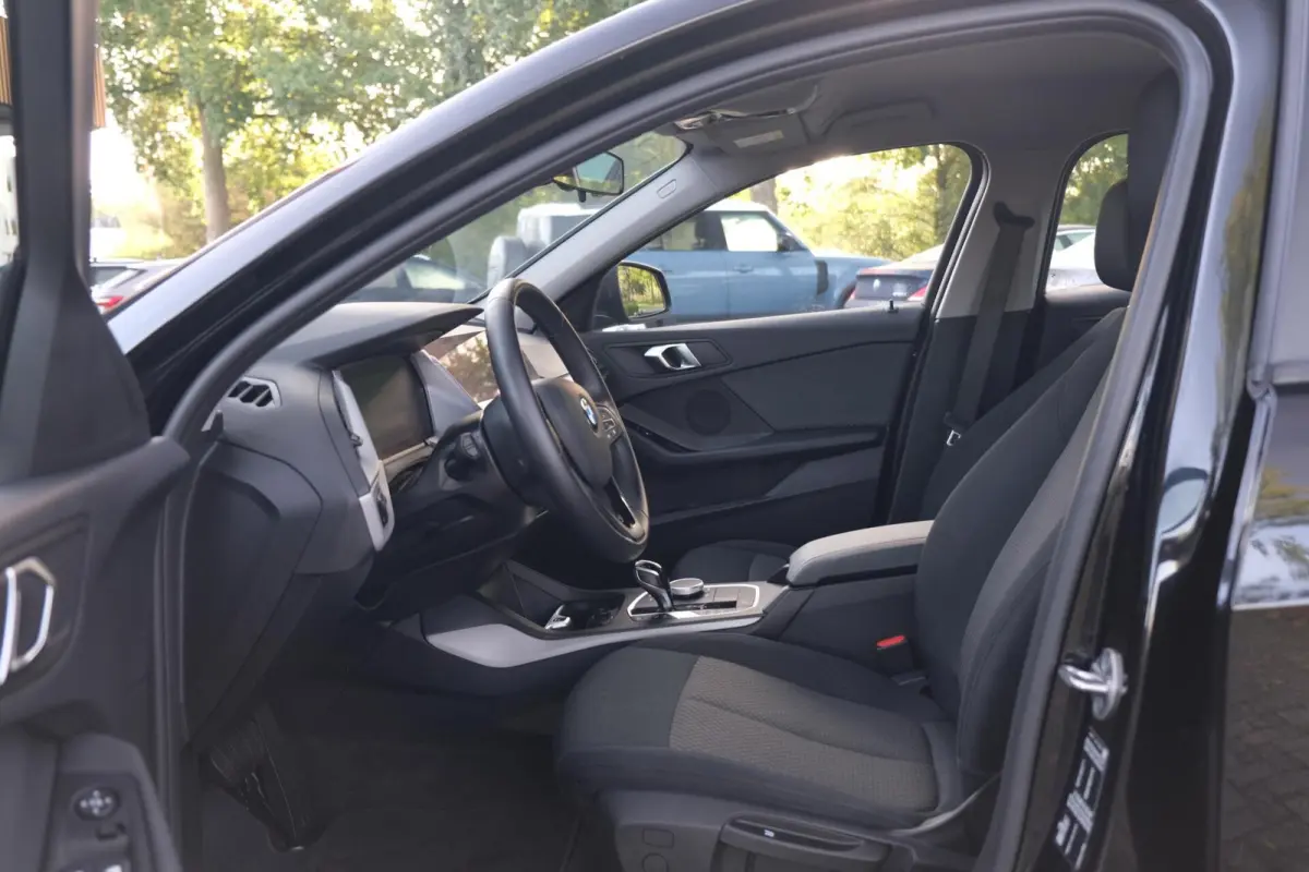 118i EDE Corporate Lease M Sport|RIJKLAAR!|Carplay|AndroidAuto|PDC|CLIMA|CRUISE