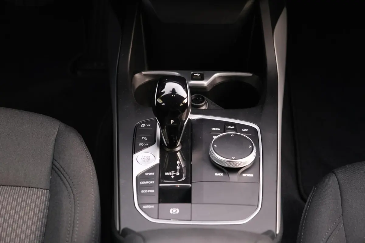 118i EDE Corporate Lease M Sport|RIJKLAAR!|Carplay|AndroidAuto|PDC|CLIMA|CRUISE