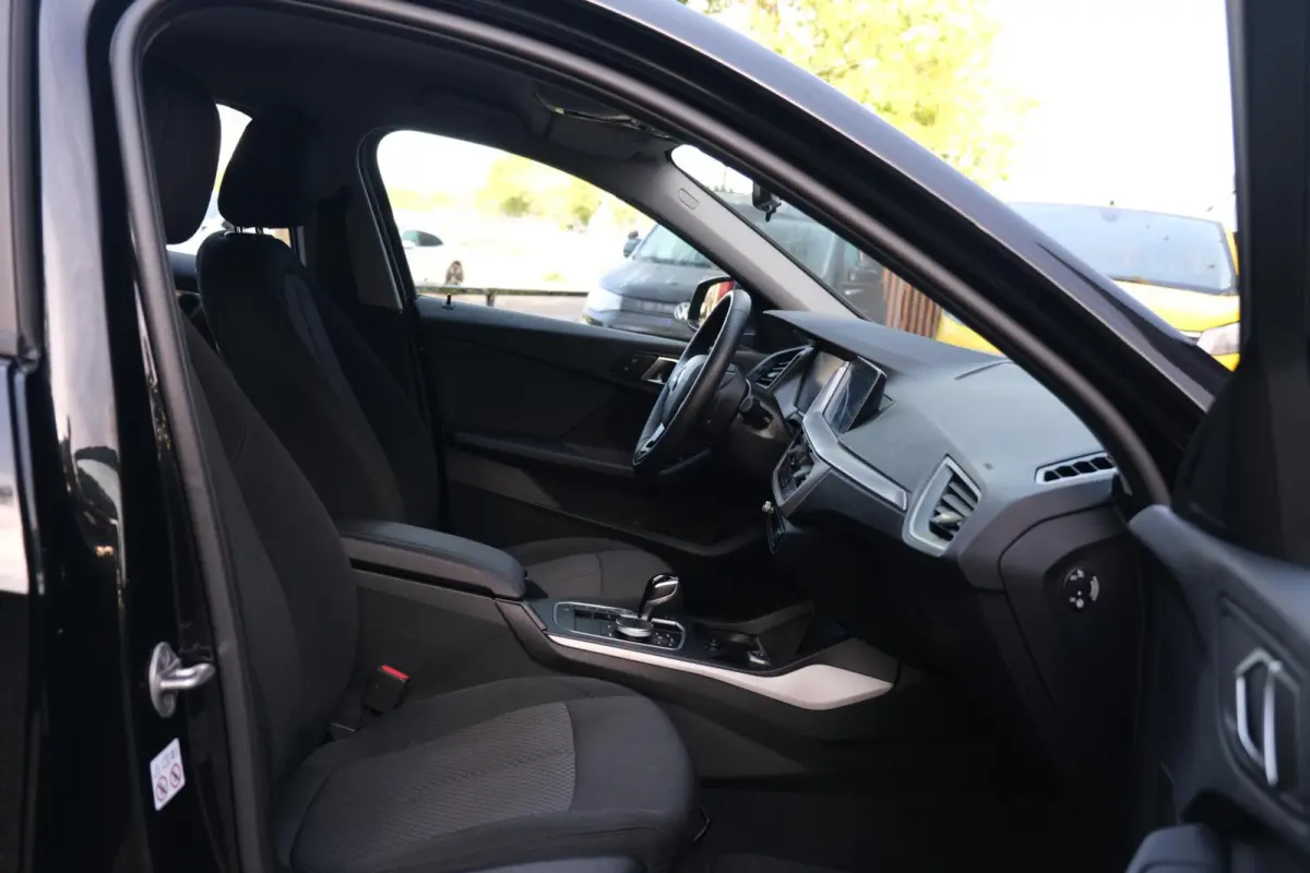 118i EDE Corporate Lease M Sport|RIJKLAAR!|Carplay|AndroidAuto|PDC|CLIMA|CRUISE