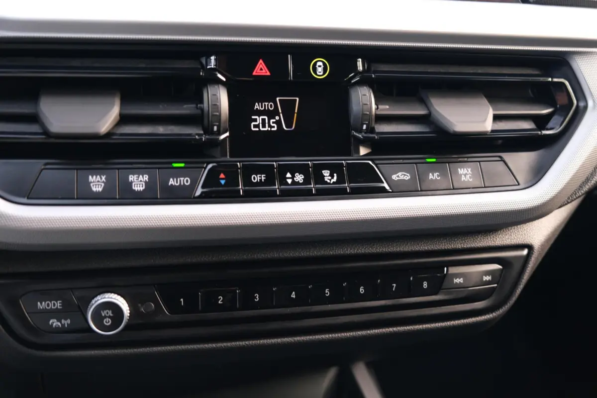 118i EDE Corporate Lease M Sport|RIJKLAAR!|Carplay|AndroidAuto|PDC|CLIMA|CRUISE
