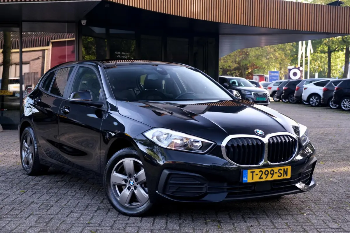 118i EDE Corporate Lease M Sport|RIJKLAAR!|Carplay|AndroidAuto|PDC|CLIMA|CRUISE