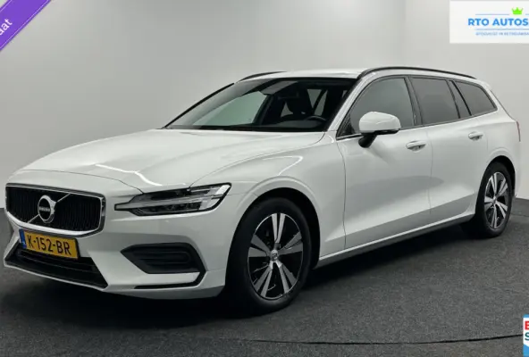 2.0 B3 Momentum Advantage|Carplay|Adaptieve Cruise|Trekhaak|NAP|
