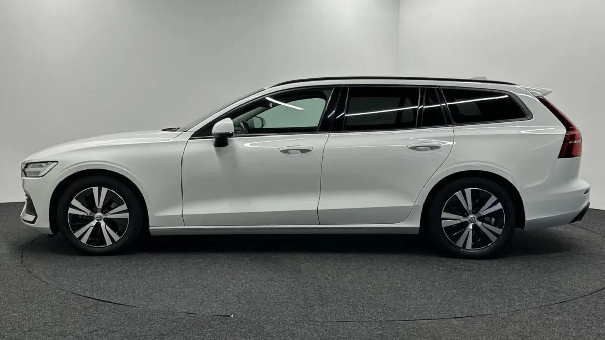 2.0 B3 Momentum Advantage|Carplay|Adaptieve Cruise|Trekhaak|NAP|
