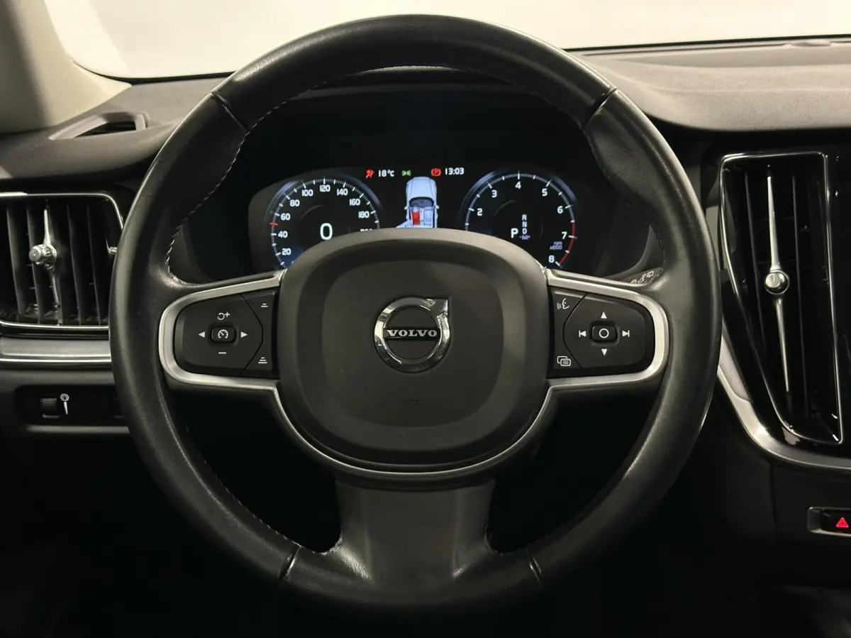 2.0 B3 Momentum Advantage|Carplay|Adaptieve Cruise|Trekhaak|NAP|
