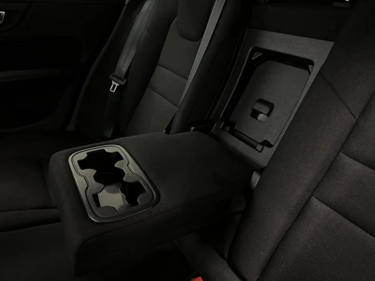 2.0 B3 Momentum Advantage|Carplay|Adaptieve Cruise|Trekhaak|NAP|