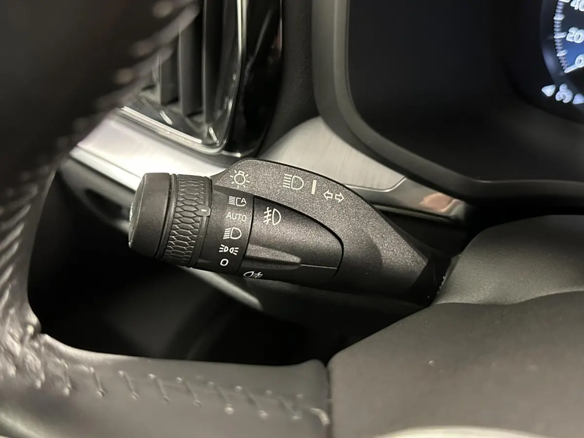 2.0 B3 Momentum Advantage|Carplay|Adaptieve Cruise|Trekhaak|NAP|