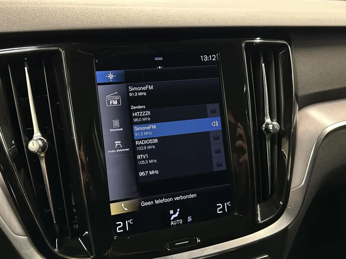 2.0 B3 Momentum Advantage|Carplay|Adaptieve Cruise|Trekhaak|NAP|