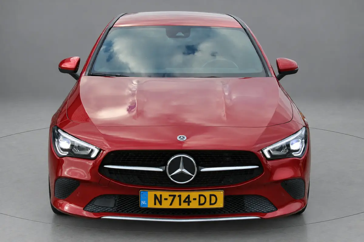 180 AUT7 Luxury Line LEDER SFEER CAMERA