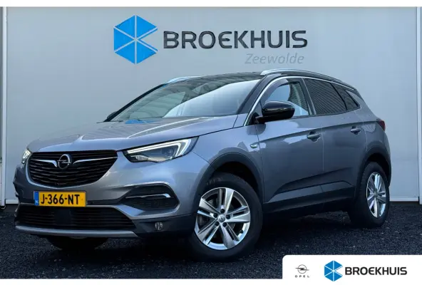 1.2 Turbo 120 Jaar Edition 130 PK | Achteruitrijcamera | Apple Carplay/Android Auto|telefoonintegratie premium | Comfortstoel(en)