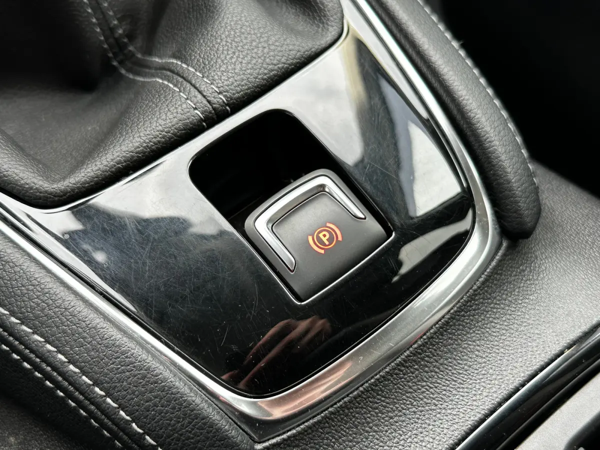 1.2 Turbo 120 Jaar Edition 130 PK | Achteruitrijcamera | Apple Carplay/Android Auto|telefoonintegratie premium | Comfortstoel(en)
