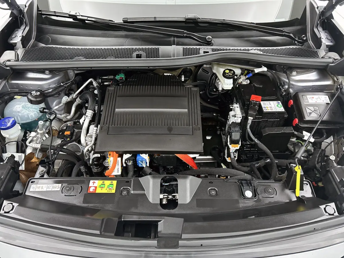 EV 156pk Allure Avantage 54 kWh Automaat | Navigatie | ACCU 98% |  360° Camera | 3-Fase | Adaptieve Cruise Control | Dodehoekdetectie | Climate Control | 17"LMV | Apple Carplay/Android Auto