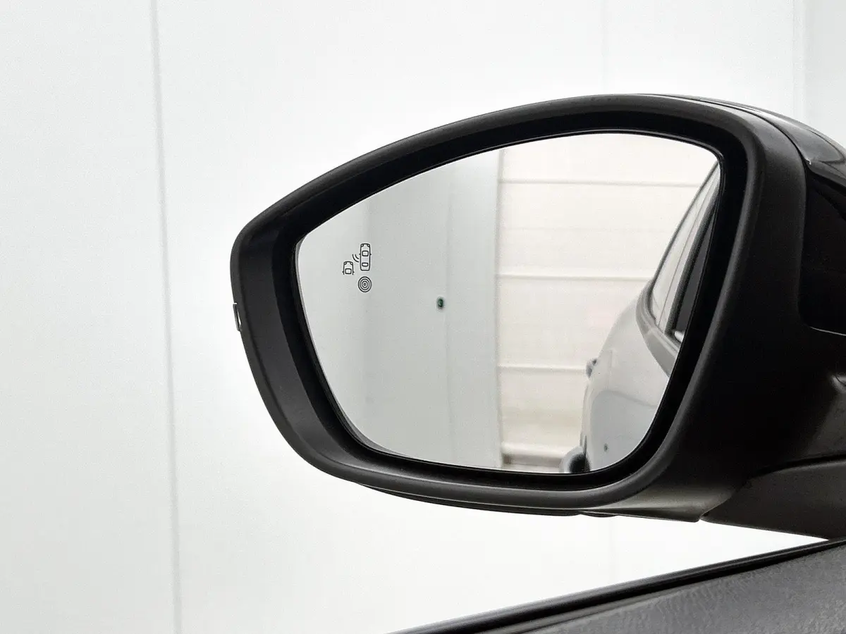 EV 156pk Allure Avantage 54 kWh Automaat | Navigatie | ACCU 98% |  360° Camera | 3-Fase | Adaptieve Cruise Control | Dodehoekdetectie | Climate Control | 17"LMV | Apple Carplay/Android Auto