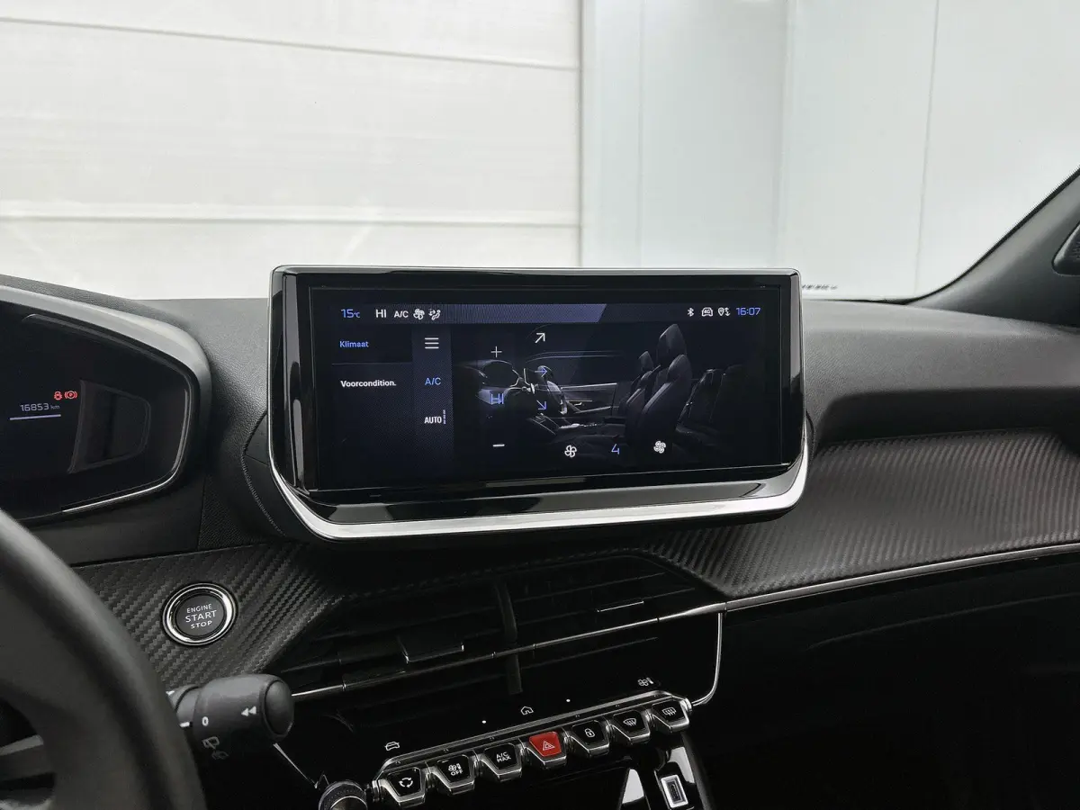 EV 156pk Allure Avantage 54 kWh Automaat | Navigatie | ACCU 98% |  360° Camera | 3-Fase | Adaptieve Cruise Control | Dodehoekdetectie | Climate Control | 17"LMV | Apple Carplay/Android Auto