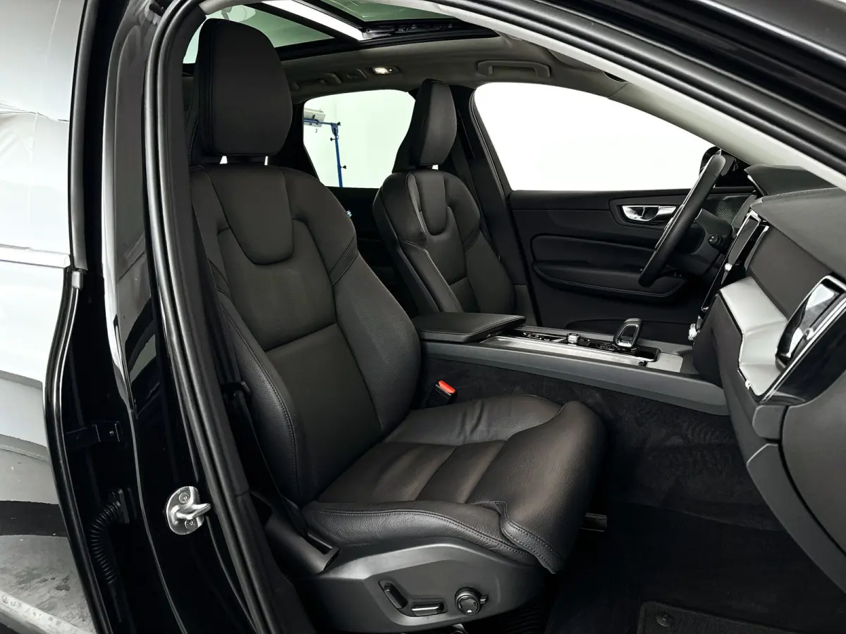 T8 Plug-in hybrid AWD Inscription | Panoramadak | 360° camera | Harman Kardon | Stoelverwarming | Trekhaak