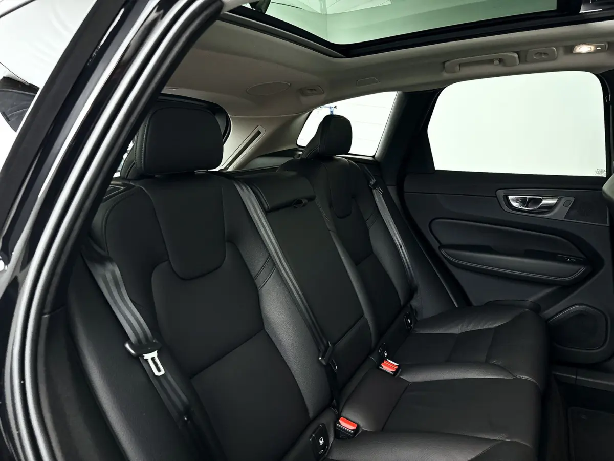 T8 Plug-in hybrid AWD Inscription | Panoramadak | 360° camera | Harman Kardon | Stoelverwarming | Trekhaak