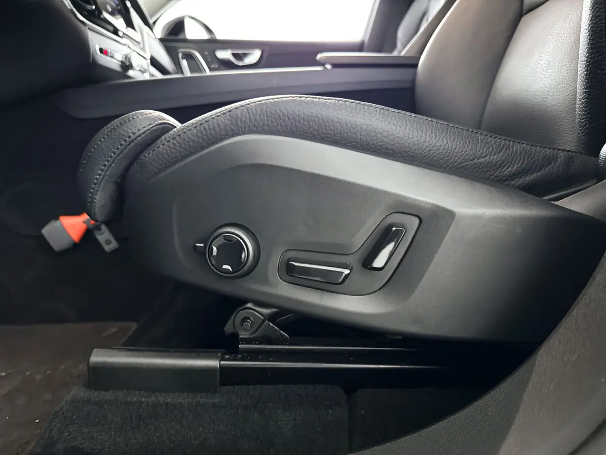 T8 Plug-in hybrid AWD Inscription | Panoramadak | 360° camera | Harman Kardon | Stoelverwarming | Trekhaak