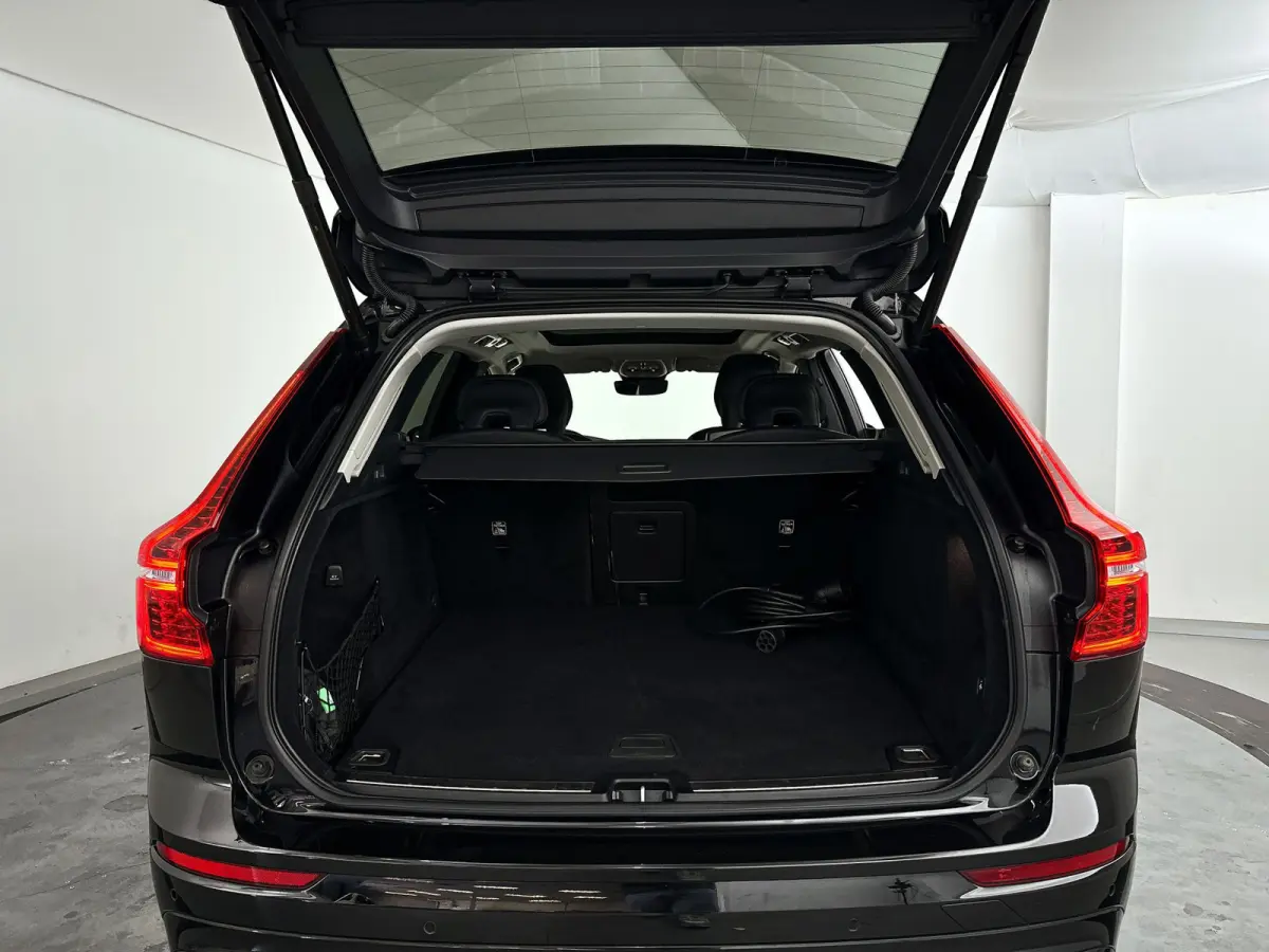 T8 Plug-in hybrid AWD Inscription | Panoramadak | 360° camera | Harman Kardon | Stoelverwarming | Trekhaak
