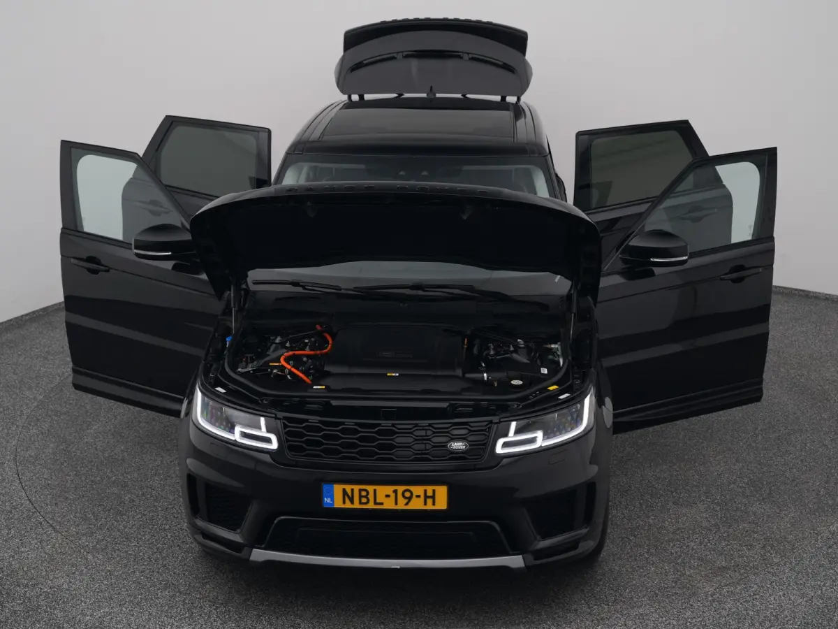2.0 P400e HSE Dynamic | PANO | LEDER | MERIDIAN | LUCHTVERING | CAMERA