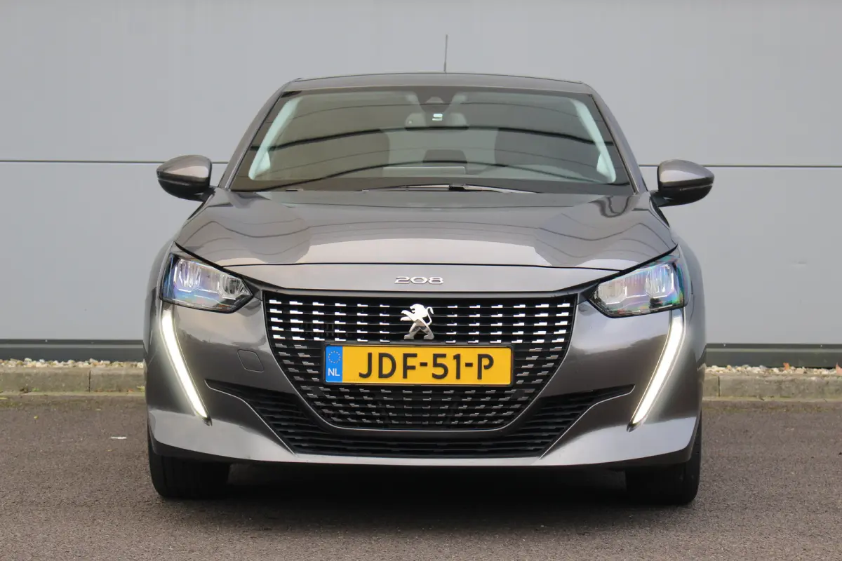 1.2 Allure Climate | Carplay | LED | 16" Lichtmetaal | Digitaal Dasbhoard | Parkeersensoren Achter | DAB | Achterbank in delen neerklapbaar | Airco (automatisch) | Alarm klasse 1(startblokke