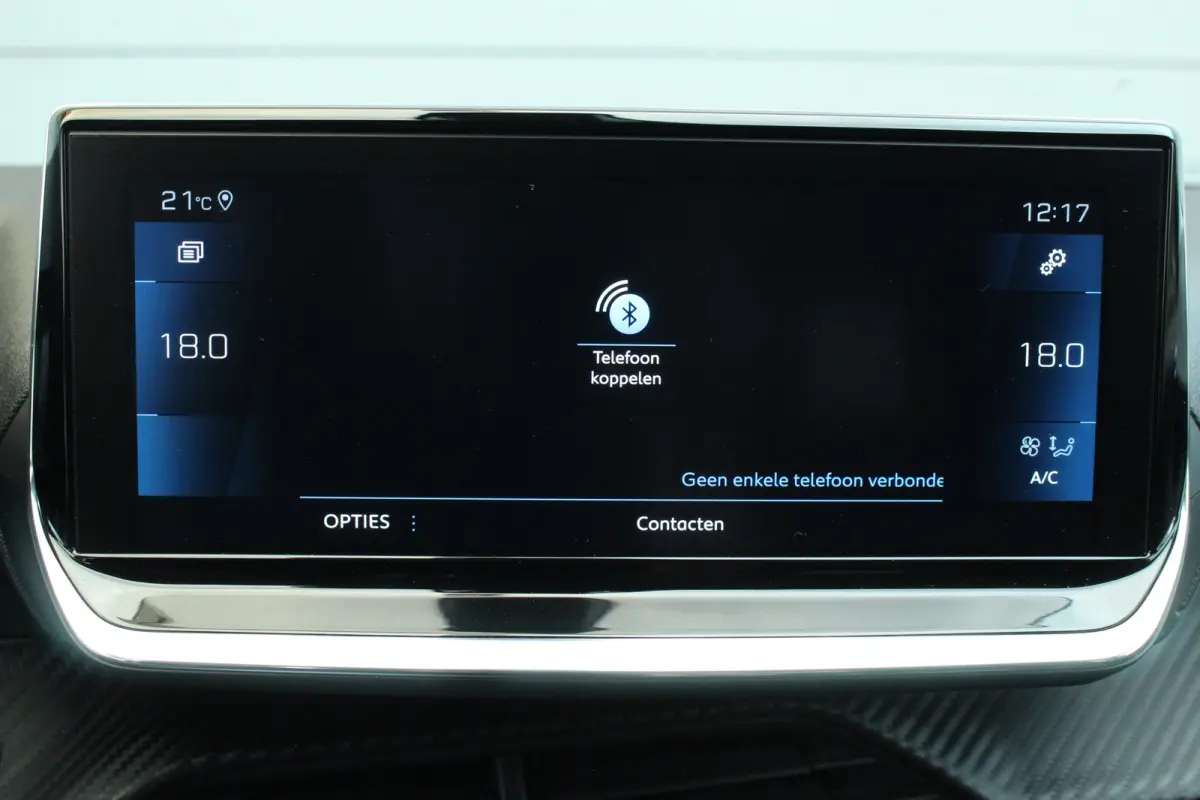 1.2 Allure Climate | Carplay | LED | 16" Lichtmetaal | Digitaal Dasbhoard | Parkeersensoren Achter | DAB | Achterbank in delen neerklapbaar | Airco (automatisch) | Alarm klasse 1(startblokke
