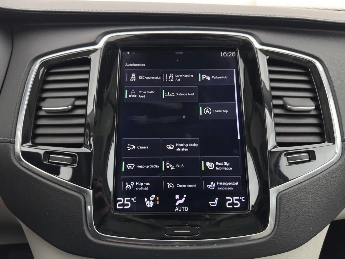 2.0 D5 AWD Inscription Aut. *PANO | LEATHER | FULL-LED | MEMORY-PACK | BLINDSPOT | KEYLESS | DIGI-COCKPIT | CAMERA | NAVI-FULLMAP | HEATED-CONTOURSEATS | TOWBAR |  HEAD-UP |  21''ALU*