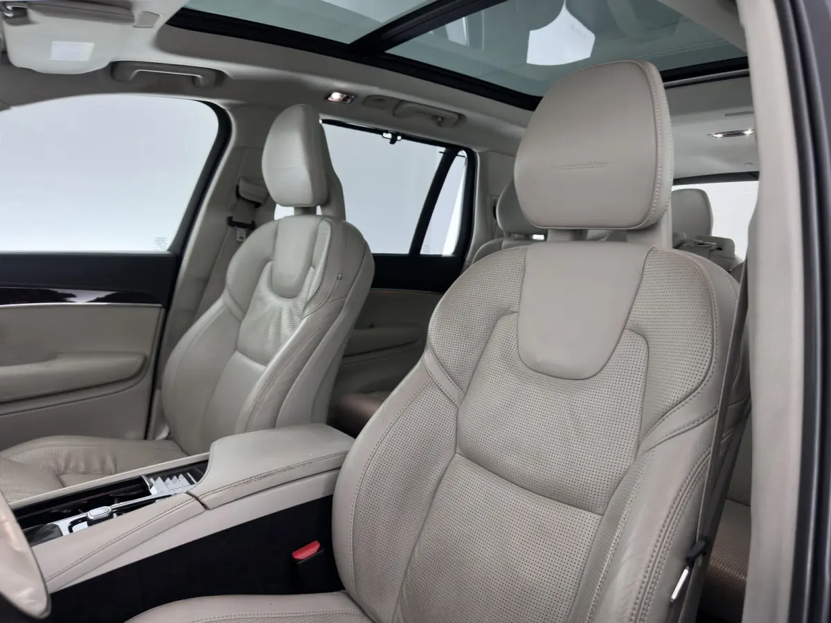 2.0 D5 AWD Inscription Aut. *PANO | LEATHER | FULL-LED | MEMORY-PACK | BLINDSPOT | KEYLESS | DIGI-COCKPIT | CAMERA | NAVI-FULLMAP | HEATED-CONTOURSEATS | TOWBAR |  HEAD-UP |  21''ALU*