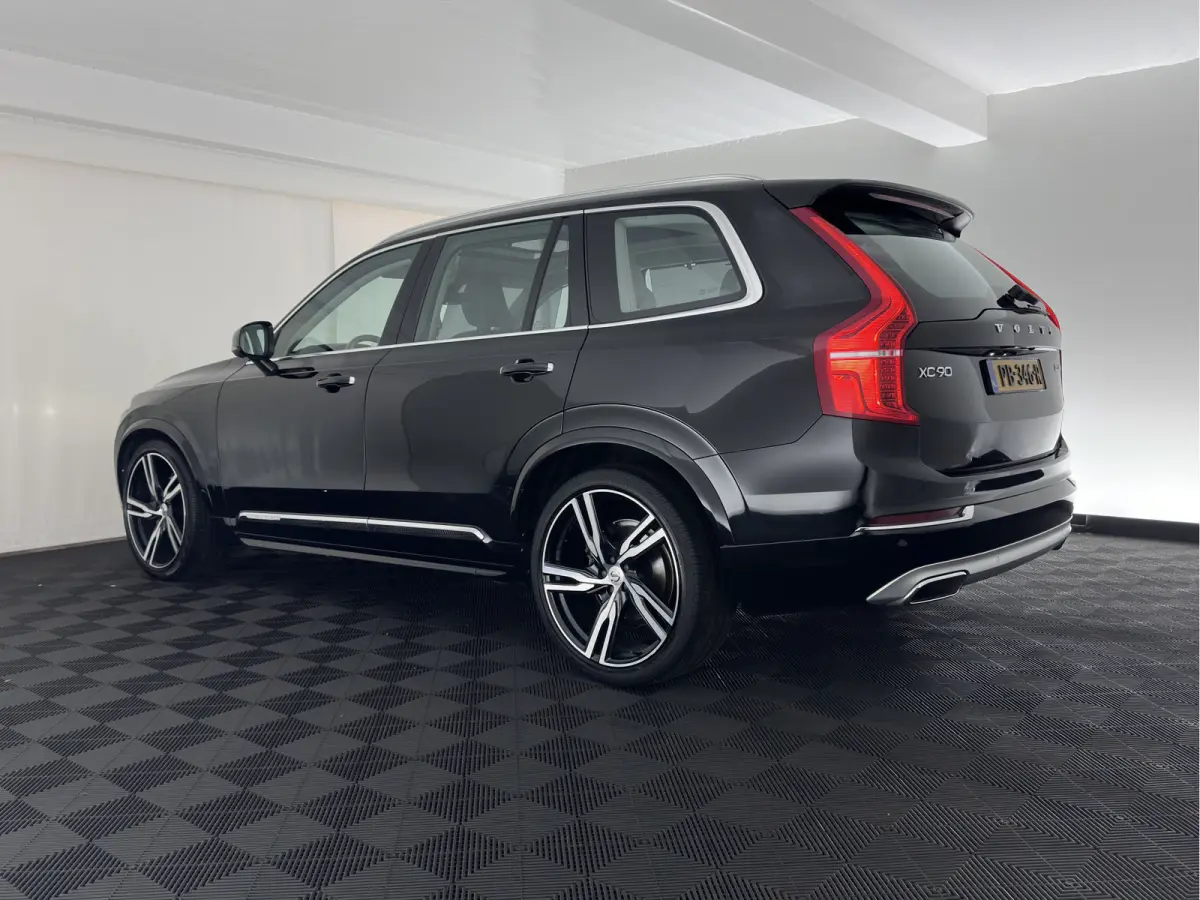 2.0 D5 AWD Inscription Aut. *PANO | LEATHER | FULL-LED | MEMORY-PACK | BLINDSPOT | KEYLESS | DIGI-COCKPIT | CAMERA | NAVI-FULLMAP | HEATED-CONTOURSEATS | TOWBAR |  HEAD-UP |  21''ALU*