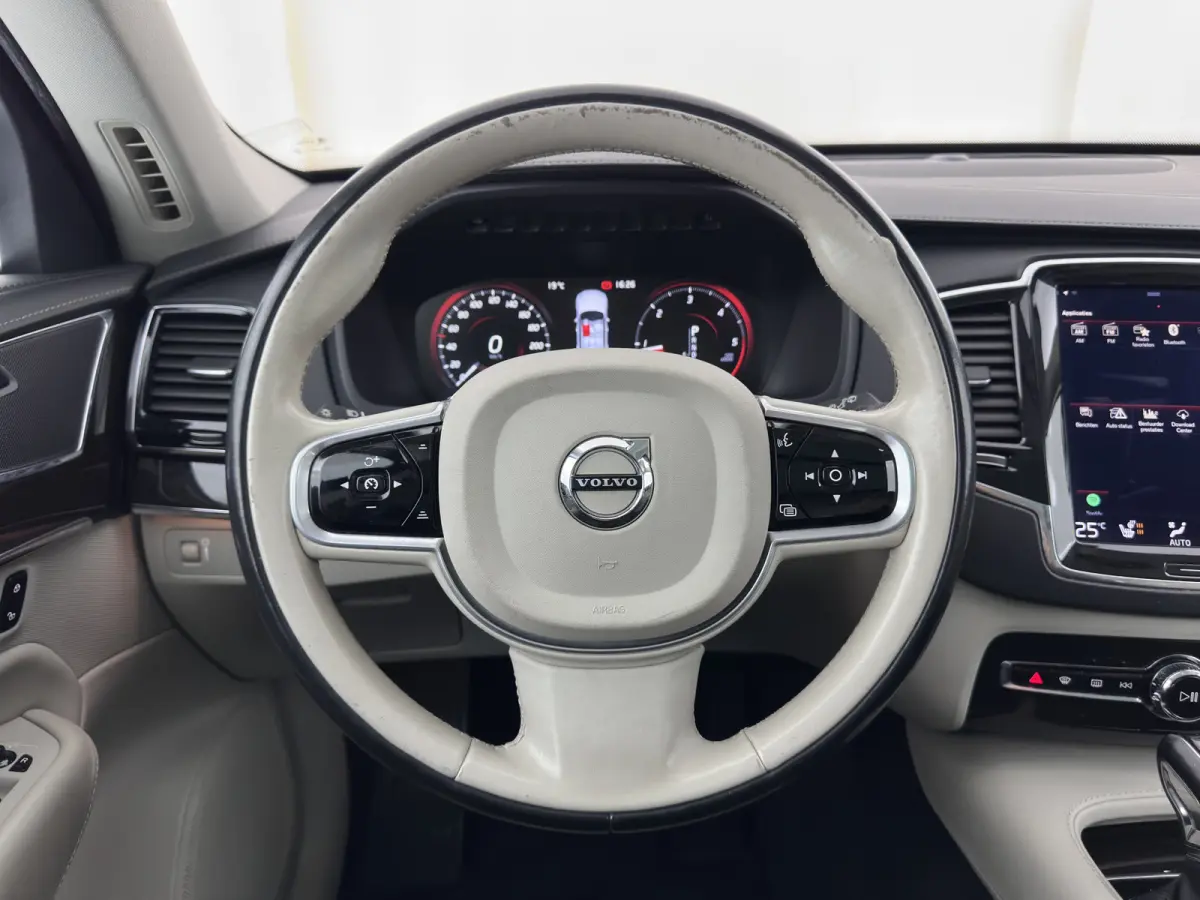 2.0 D5 AWD Inscription Aut. *PANO | LEATHER | FULL-LED | MEMORY-PACK | BLINDSPOT | KEYLESS | DIGI-COCKPIT | CAMERA | NAVI-FULLMAP | HEATED-CONTOURSEATS | TOWBAR |  HEAD-UP |  21''ALU*