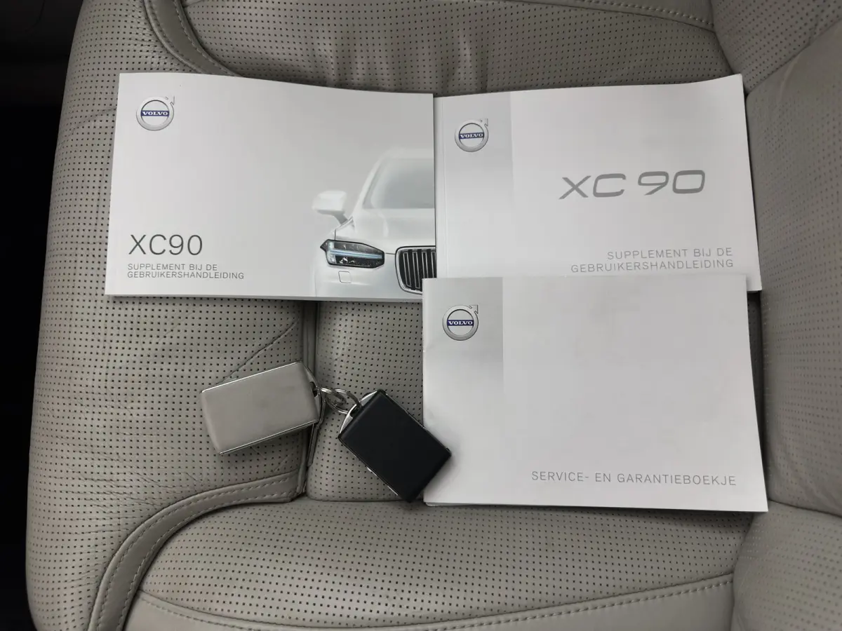 2.0 D5 AWD Inscription Aut. *PANO | LEATHER | FULL-LED | MEMORY-PACK | BLINDSPOT | KEYLESS | DIGI-COCKPIT | CAMERA | NAVI-FULLMAP | HEATED-CONTOURSEATS | TOWBAR |  HEAD-UP |  21''ALU*