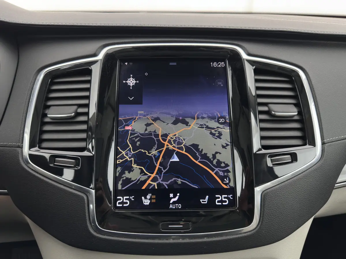 2.0 D5 AWD Inscription Aut. *PANO | LEATHER | FULL-LED | MEMORY-PACK | BLINDSPOT | KEYLESS | DIGI-COCKPIT | CAMERA | NAVI-FULLMAP | HEATED-CONTOURSEATS | TOWBAR |  HEAD-UP |  21''ALU*