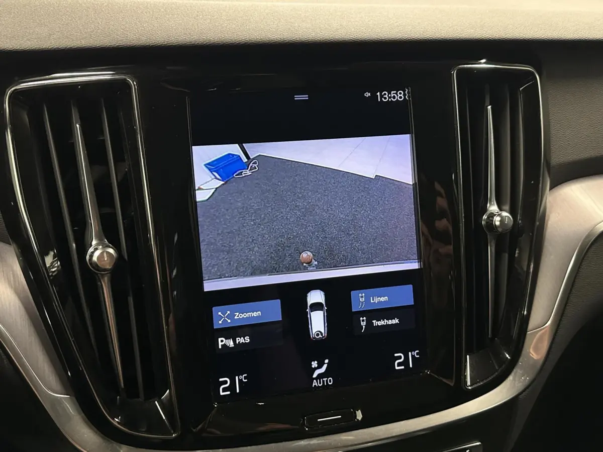 2.0 B3 Momentum Advantage|Carplay|Camera|Adaptieve Cruise|Trekhaak|NAP|