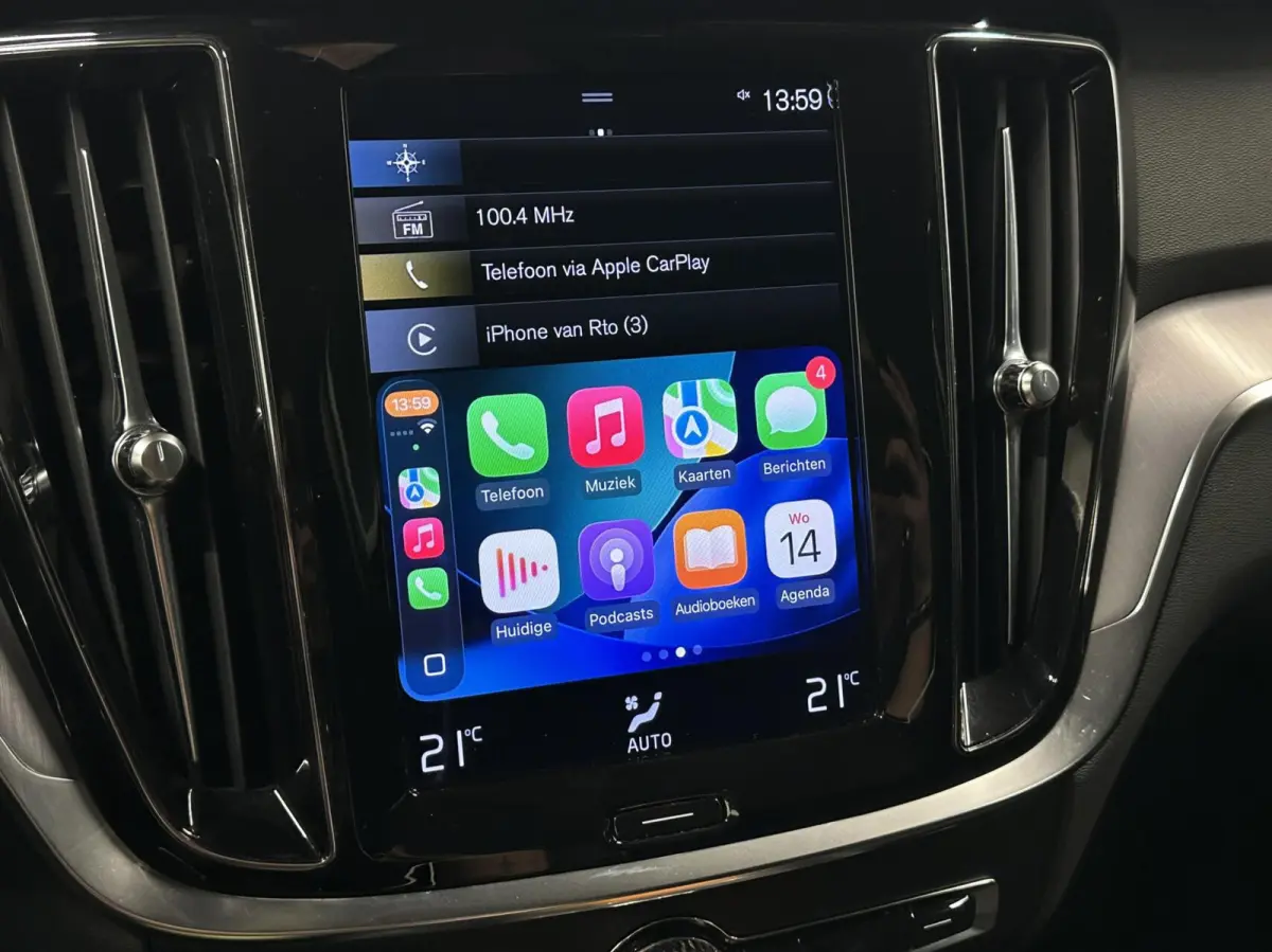 2.0 B3 Momentum Advantage|Carplay|Camera|Adaptieve Cruise|Trekhaak|NAP|