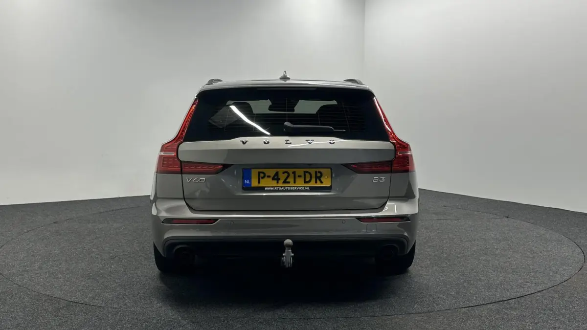 2.0 B3 Momentum Advantage|Carplay|Camera|Adaptieve Cruise|Trekhaak|NAP|
