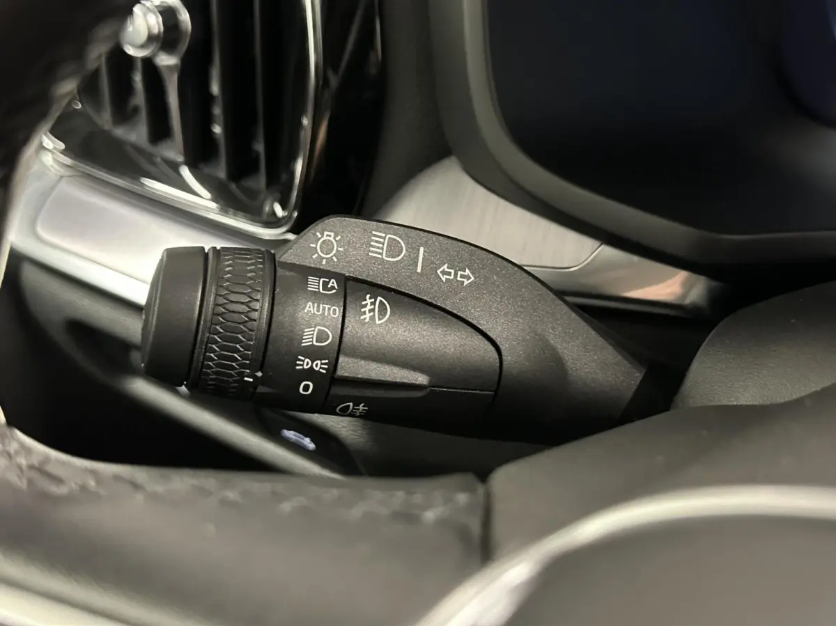 2.0 B3 Momentum Advantage|Carplay|Camera|Adaptieve Cruise|Trekhaak|NAP|