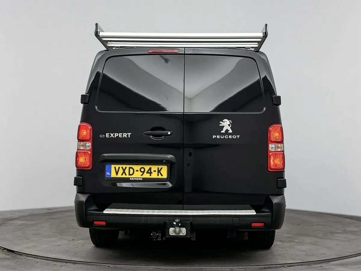 EV L3 75 kWh | Accu 98% | Dubbel Schuifdeuren | Trekhaak| Navigatie |  3-Zit Plaatsen | Binnen Afwerking | Camera