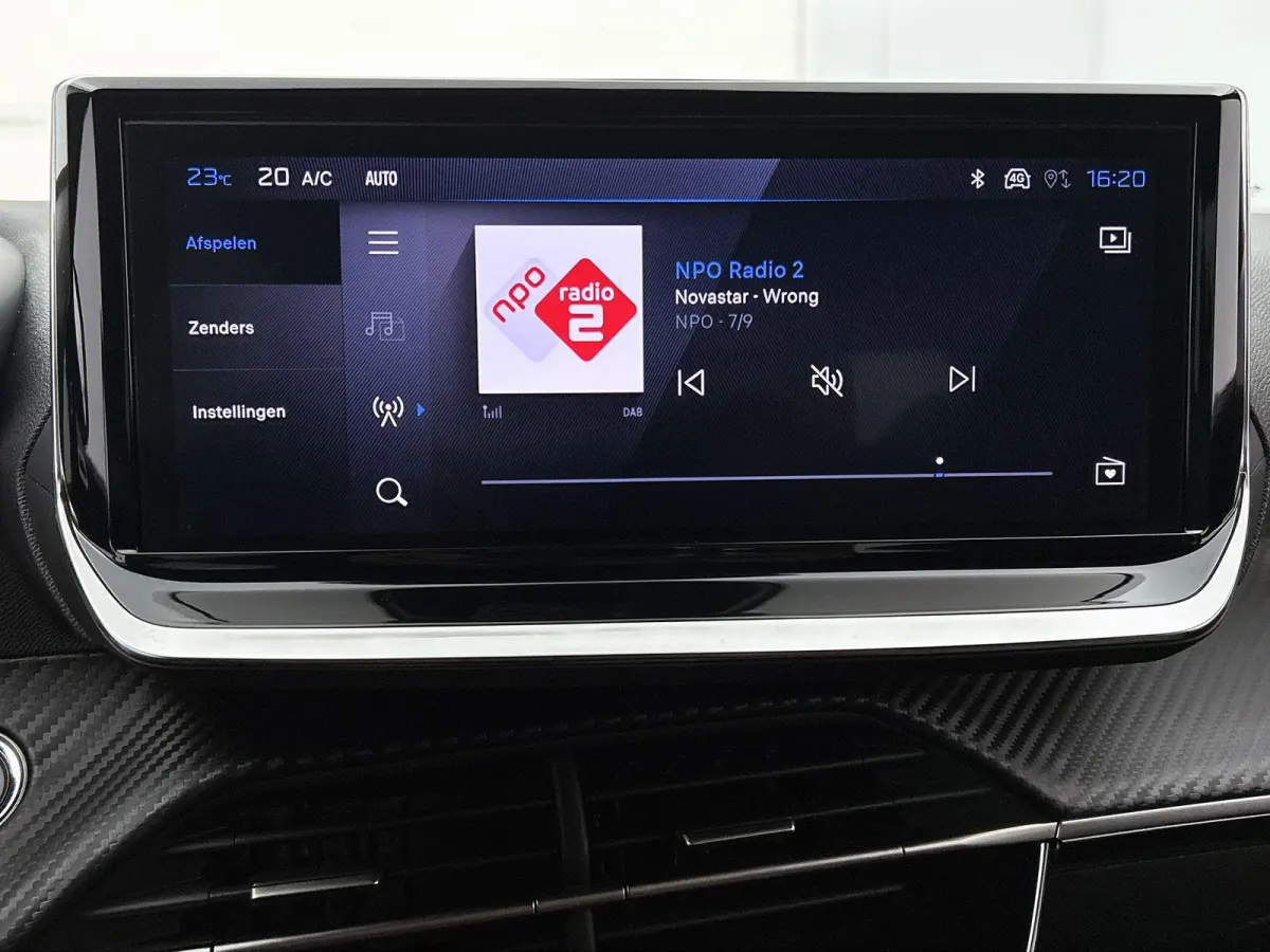 SUV Allure Hybrid 145pk Automaat | Navigatie | 360° Camera | Climate Control | Adaptieve Cruise Control | Parkeersensoren v+a | Keyless | Dodehoeksensor | Draadloze Apple Carplay / Android 