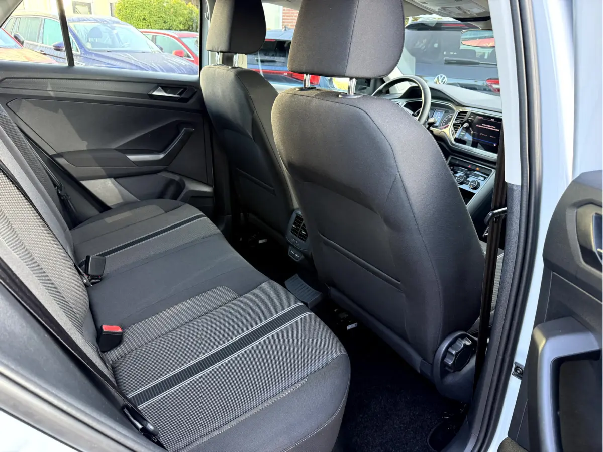 1.0 TSI Style slechts 14531 km, Navi, App Connect, 17''Lmv