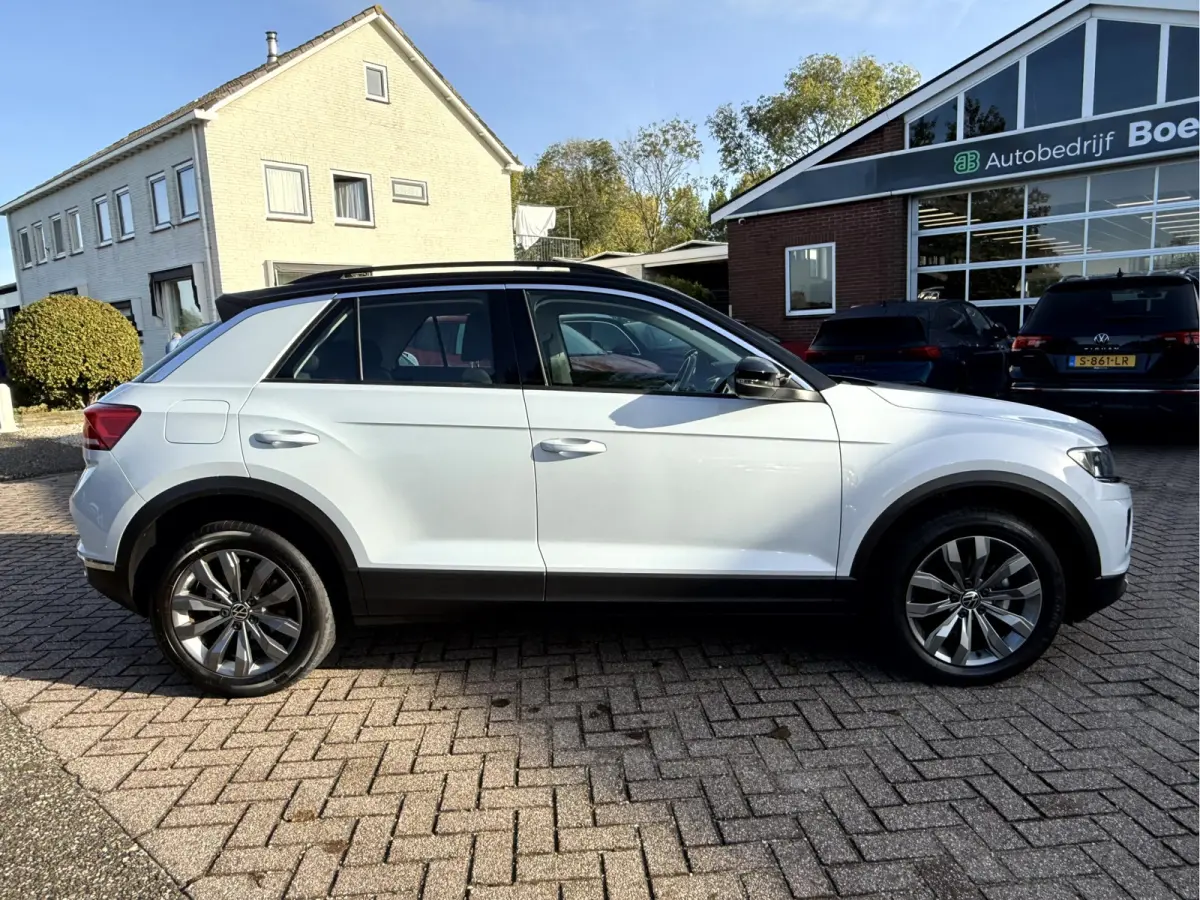 1.0 TSI Style slechts 14531 km, Navi, App Connect, 17''Lmv
