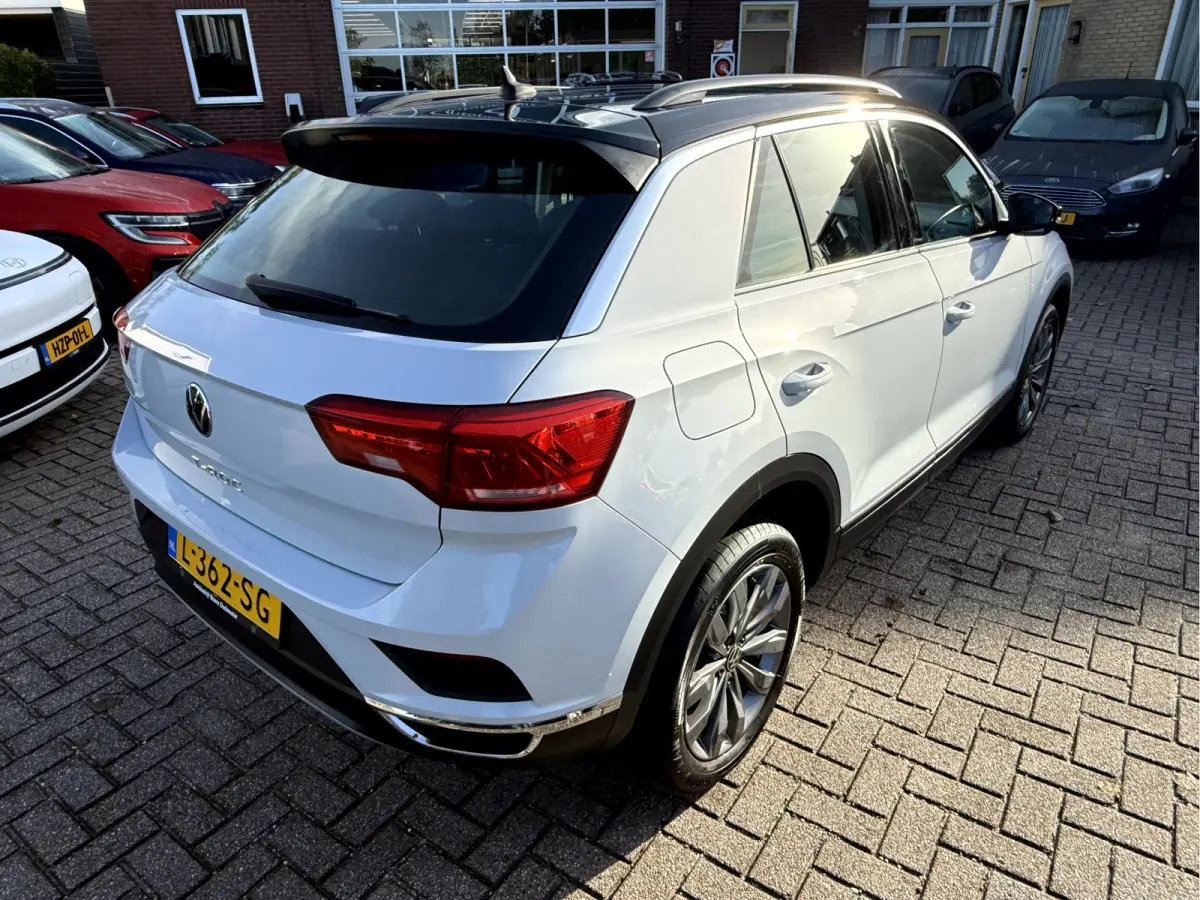 1.0 TSI Style slechts 14531 km, Navi, App Connect, 17''Lmv