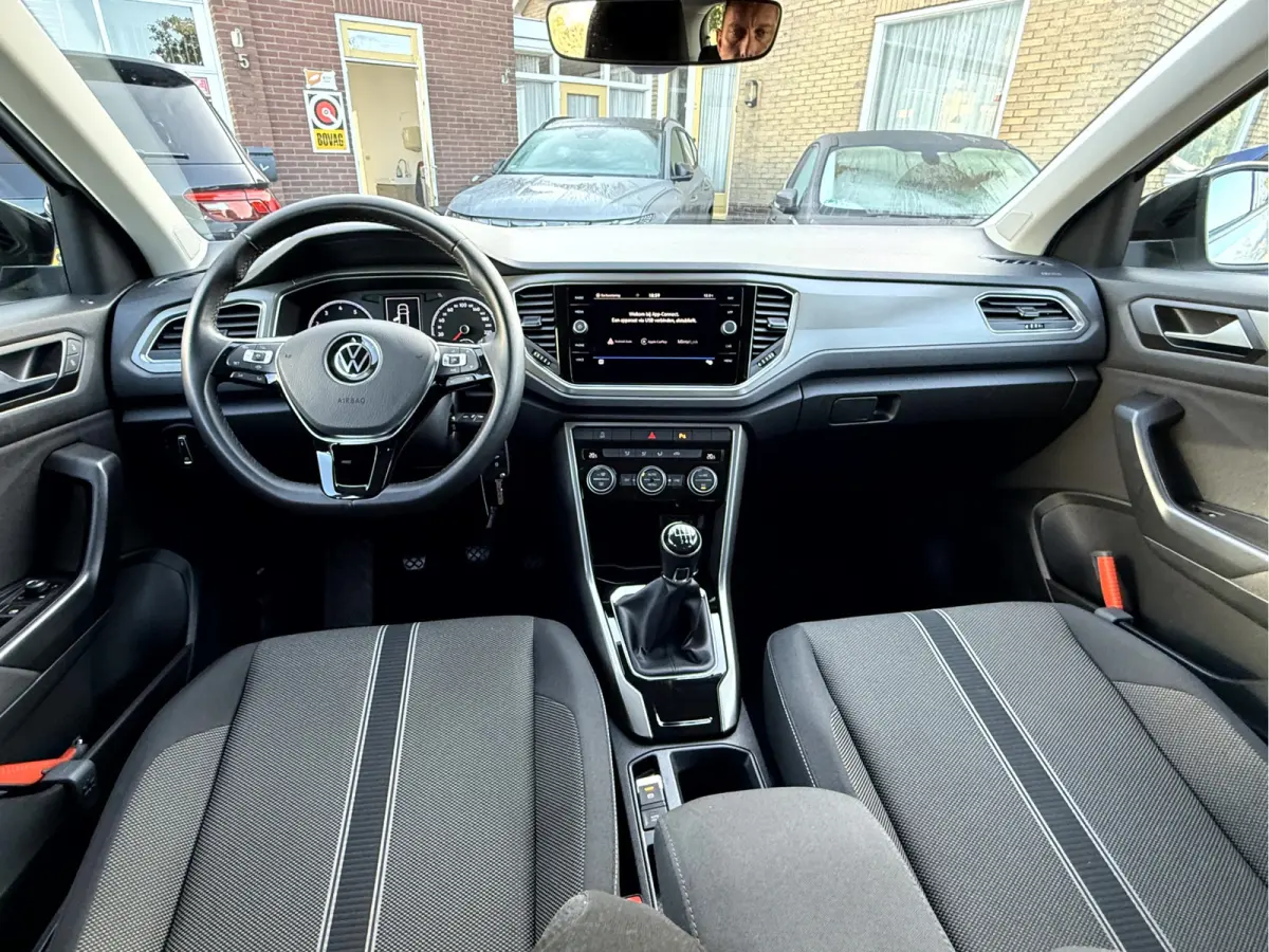 1.0 TSI Style slechts 14531 km, Navi, App Connect, 17''Lmv
