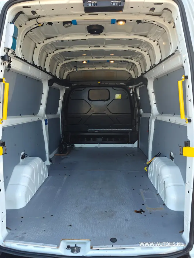 320 2.0 TDCI L2H2 Trend, 1e Eig , Euro 6 , Cruise camera , apk maart 2027 , nette bus , ex overheid.
