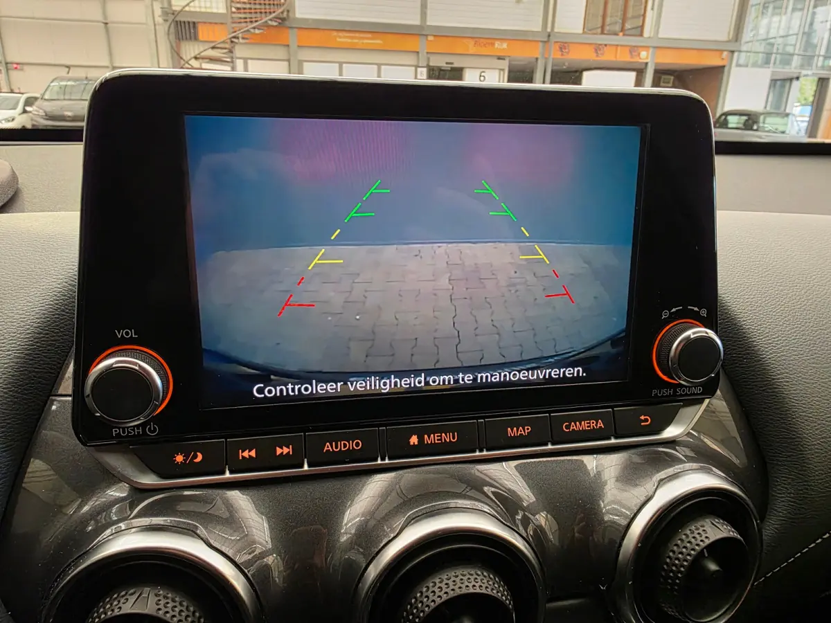1.0 DIG-T Premiere Edition Stoelverwarming | Camera | Navigatie | 19" Lichtmetaal | Climate Control | Parkeersensoren Rondom | Keyless | Achteruitrijcamera | Afwijkende dakkleur | Airco (aut