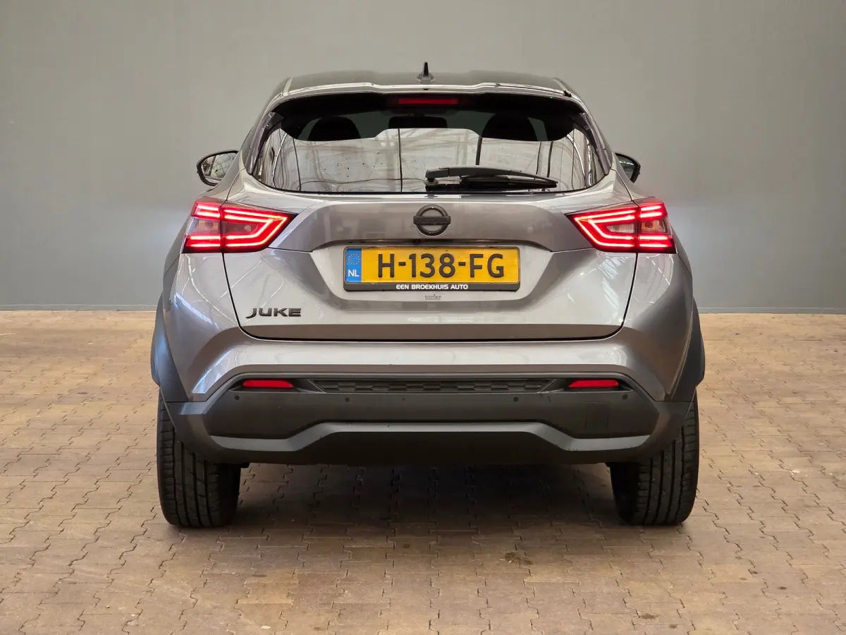 1.0 DIG-T Premiere Edition Stoelverwarming | Camera | Navigatie | 19" Lichtmetaal | Climate Control | Parkeersensoren Rondom | Keyless | Achteruitrijcamera | Afwijkende dakkleur | Airco (aut